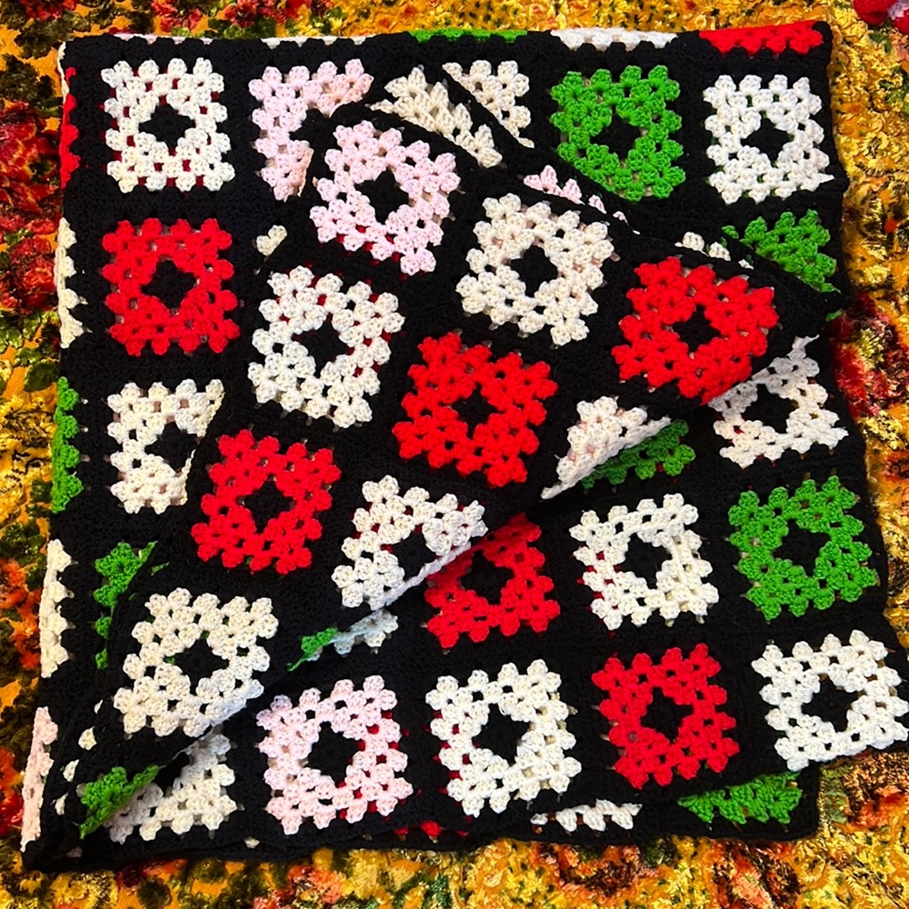 Vintage crochet throw blanket